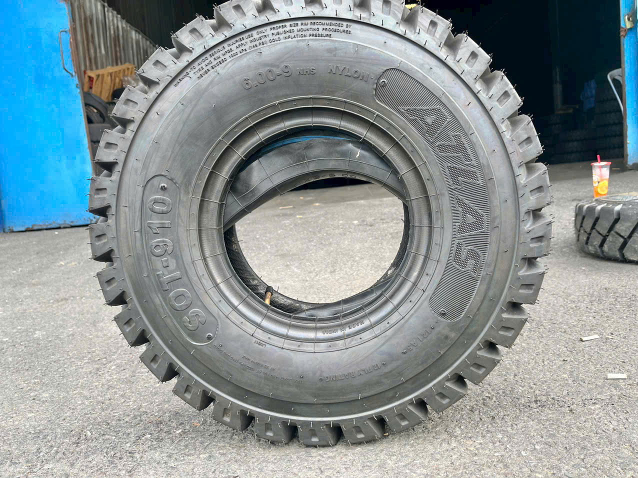 lốp xe nâng hơi ATLAS 600-9 ẤN ĐỘ